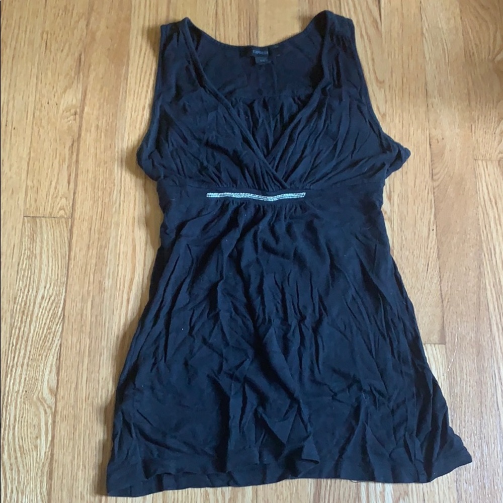 3/$15 -v-neck Express tank